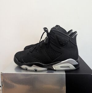 Air Jordan 6 Retro - Men's Sz 7.5